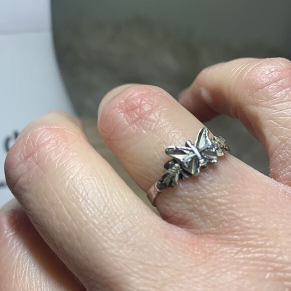 Vintage 90’s Black Hills Silver Sterling Butterfly Ring Size 7 - Picture 3 of 17